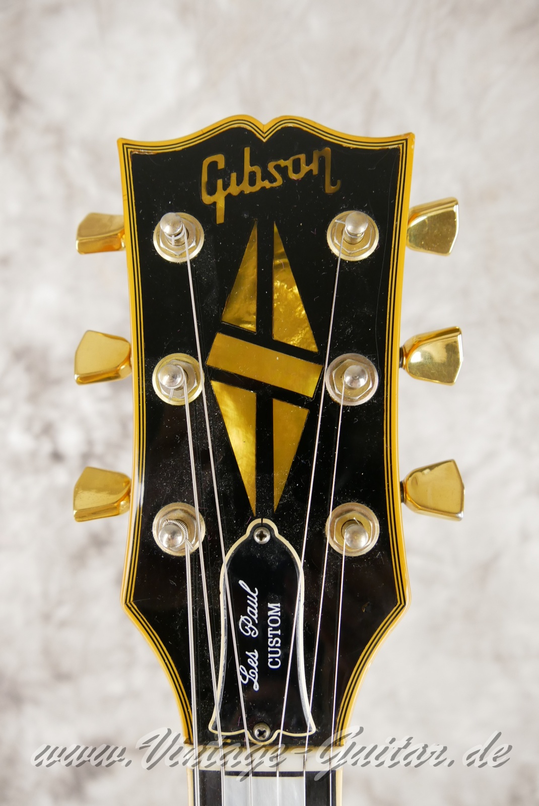 Gibson_Les Paul_Custom_alpine_white_1977-003.JPG